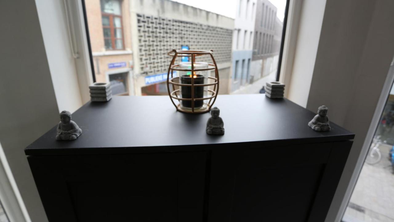 Studio 200 Meters From Central Station Apartment Антверпен Екстериор снимка